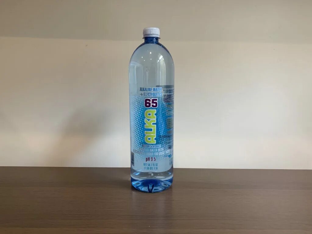 Тест воды. 65% Воды. Тоник с щелочной. Artesian Purified Water. Вода 65 градусов