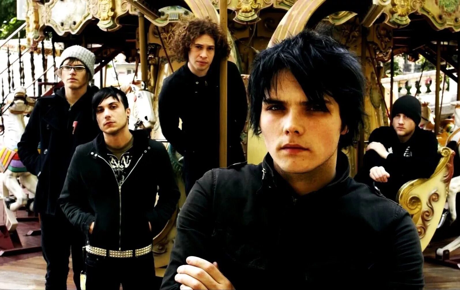 My Chemical Romance. Группа Chemical Romance. My Chemical Romance 2007. My Chemical Romance 2001. Перевод песни my chemical romance