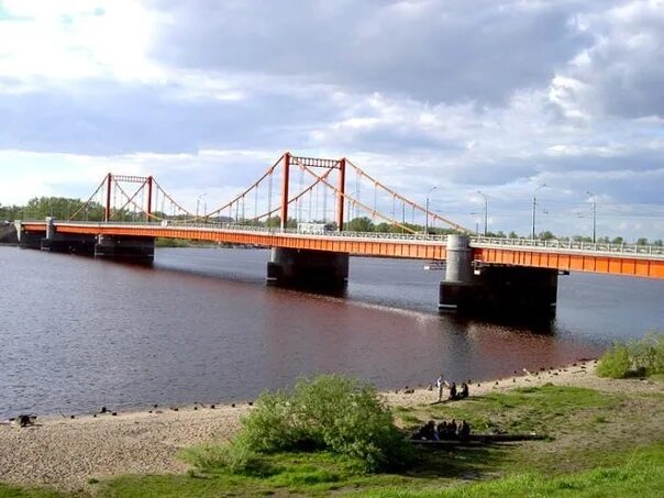 Кузнечевский мост в архангельске. Кузнечевский мост архангельск. соломбальский мост в архангельске. мосты в архангельске кузнечиха. мост через кузнечиху в архангельске.