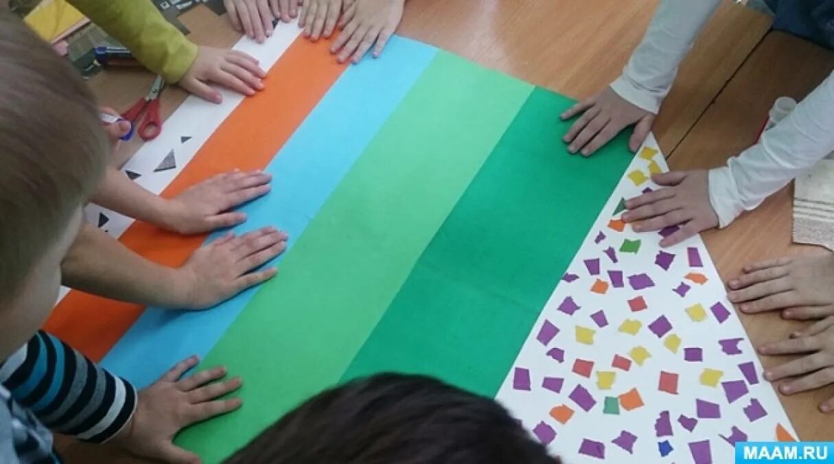 Аппликация цель в подготовительной группе. Коллективная аппликация в старшей группе ко дню черепахи. Аппликация в подготовительной группе. Цель аппликации в детском саду. Цель аппликации загадки старшая группа.