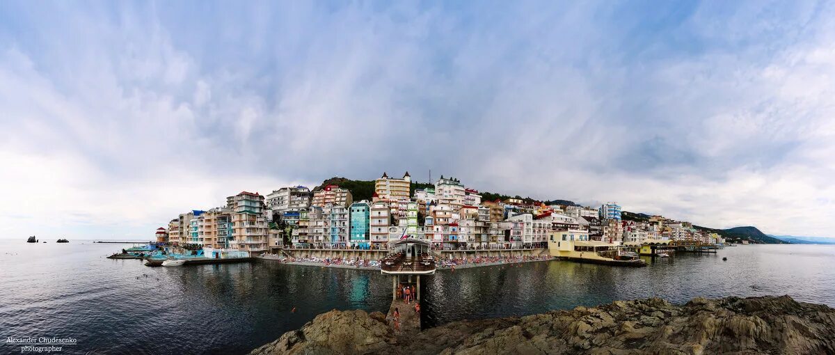 санта барбара крым утес. крым алушта поселок утес. поселок утес фото. санта барбара, посёлок утёс. крым поселок утес санта барбара.