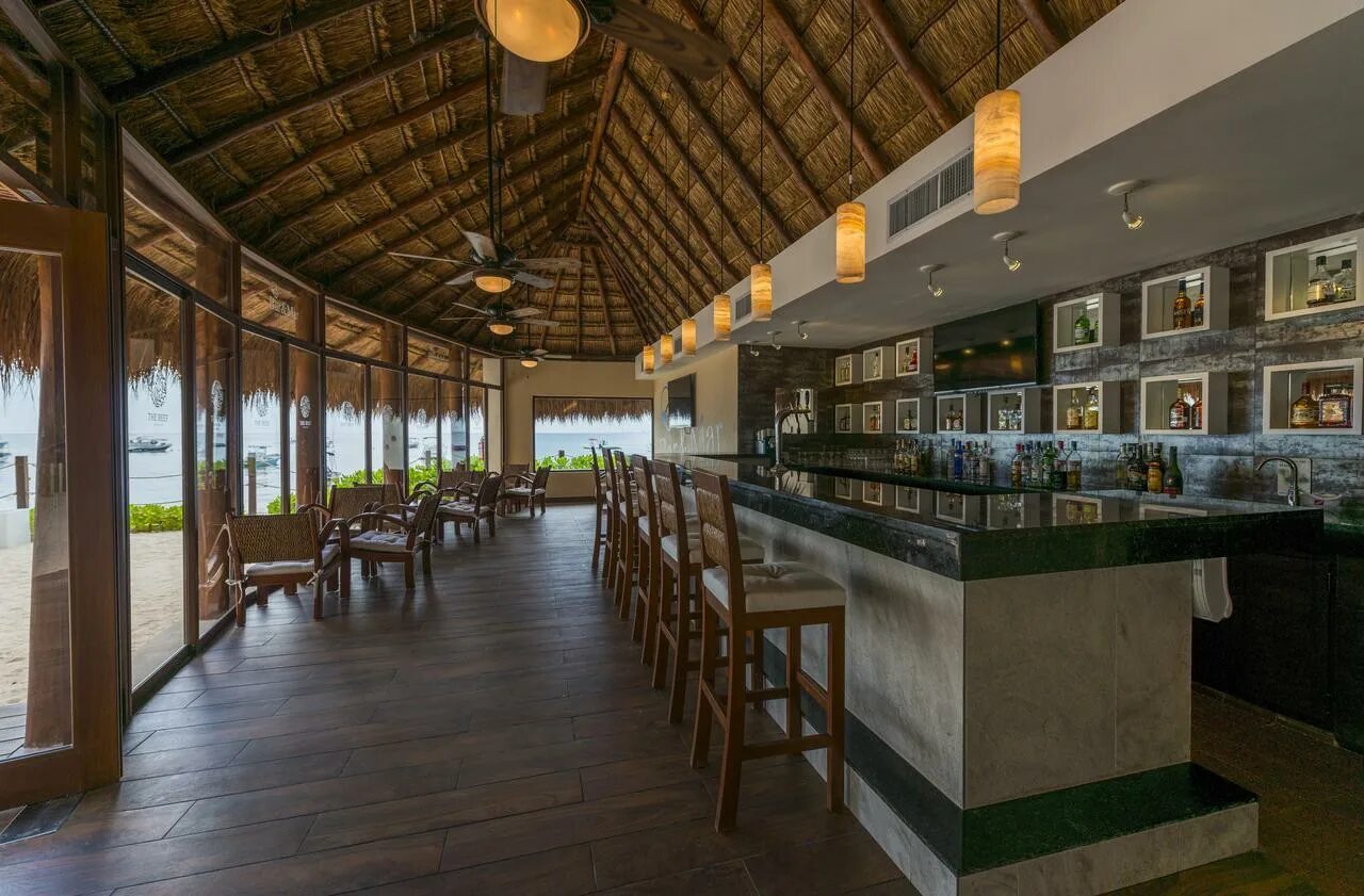 Reef beach пляж. The reef coco beach 4 мексика плайя дель кармен. Coco day остров. Coco beach. The reef coco beach.