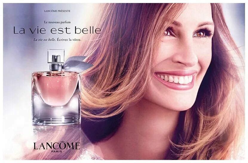 девушка с духами. духи восхищение. девушка с духами. девушка с парфюмом. королевская эссенция духи.