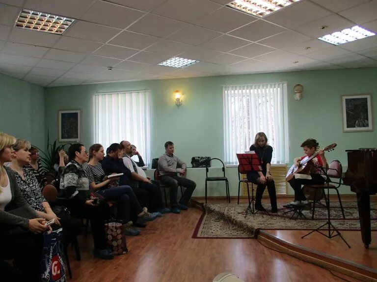 Дши саров на гагарина. Дши саров. саров школа искусств на гагарина. ансамбль карусель дши саров.