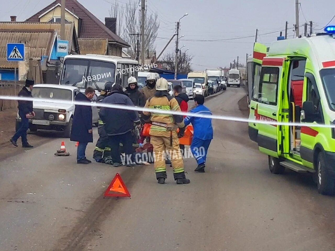 Что случилось сегодня в астрахани. Аварии Астрахань вчера Трусовский район. Авария Астрахань сбили ребенка. Сбили пешехода Астрахань.