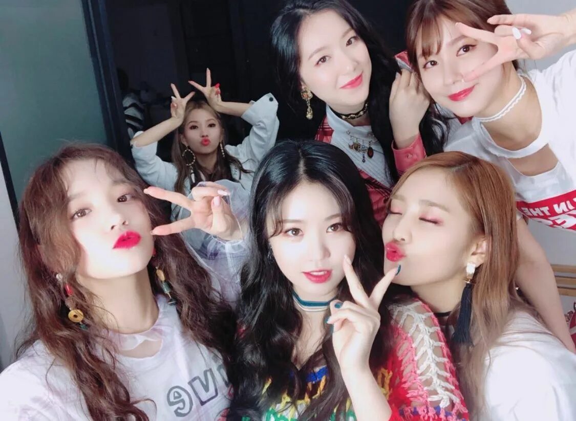 Айдолы джи айдл. Группа джи айдл. g i -dle корейская группа. k pop группа g idle. группа джи айдол участницы.