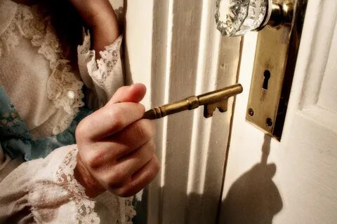 She to lock the