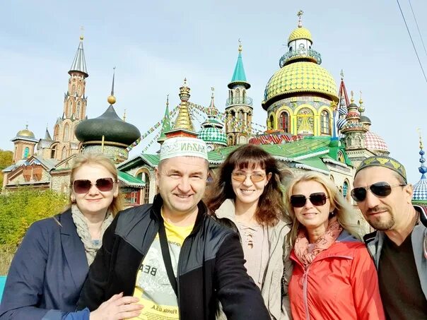 Красивые места в казани для прогулок летом. Фото туристов из казани. Казань в августе. Казань экскурсии по городу. Казанский кремль туристы.