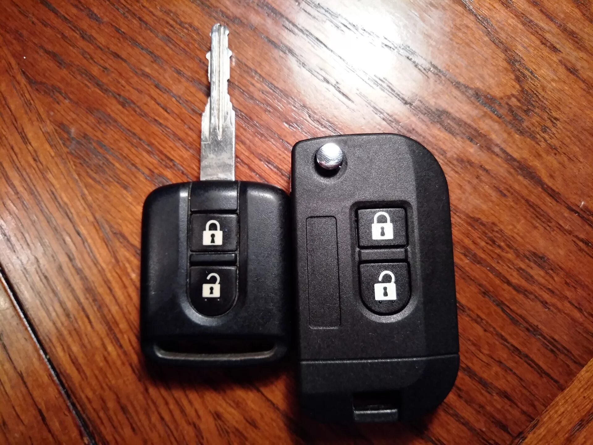Ключ nissan qashqai j10. Nissan key00-e0021. Кнопка i-key на ручке тиида. Ключ зажигания ниссан ноут. Ключ зажигания ниссан ноут.