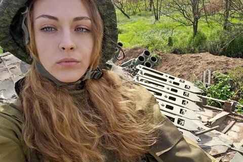 Студентка катя