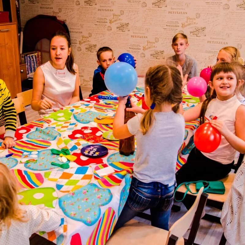 учебно развивающий центр для детей. детский клуб класс. интерьер детского центра развития. детский клуб класс. детский клуб класс.