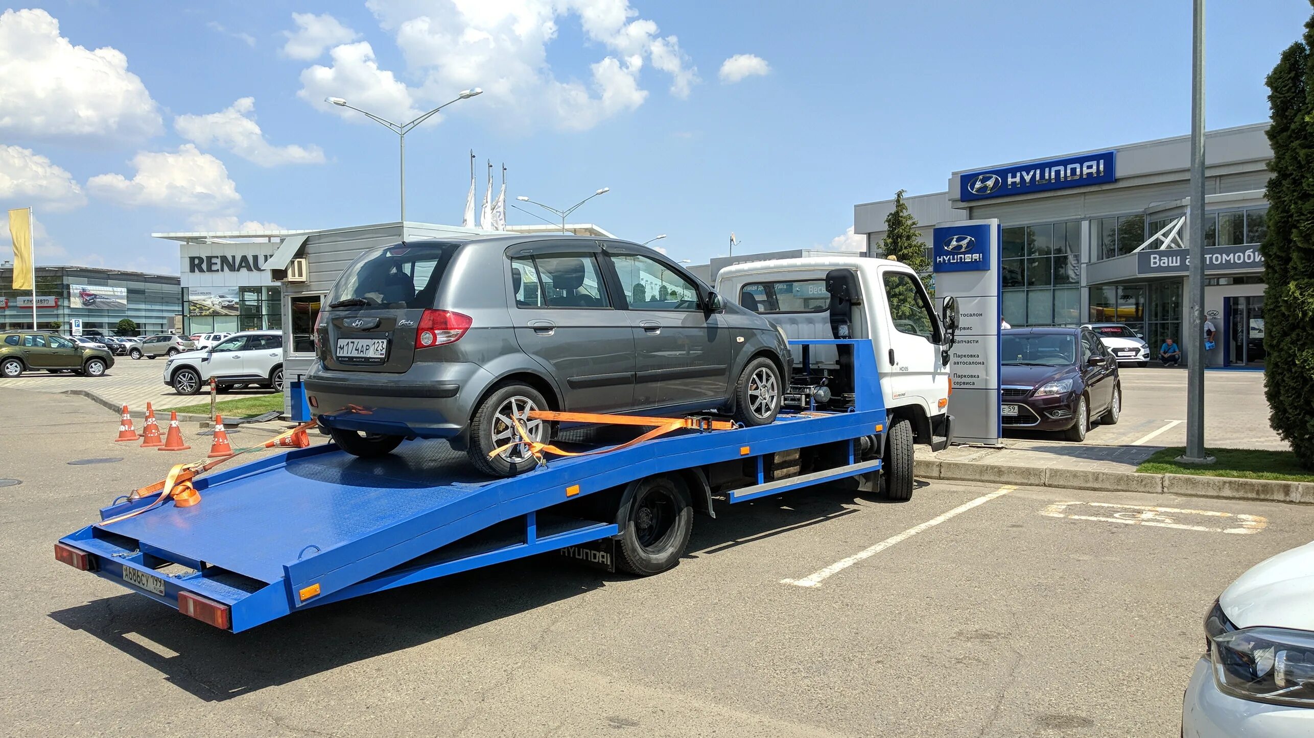 Эвакуатор м11. Эвакуатор в Ташкенте. Эвакуатор Tashkent. Эвакуатор Ташкент 166. Помощь на дороге эвакуатор автосос