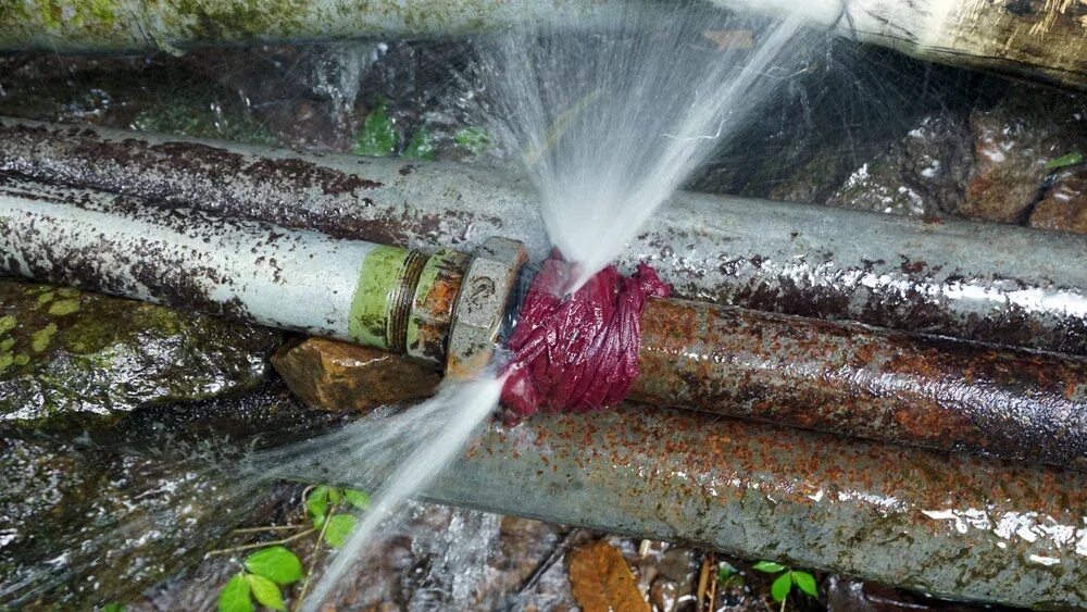 Отключили воду в поселке