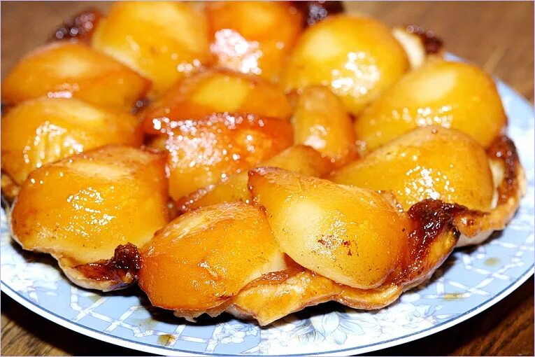 Яблоки на палочках в карамели - кулинарный рецепт