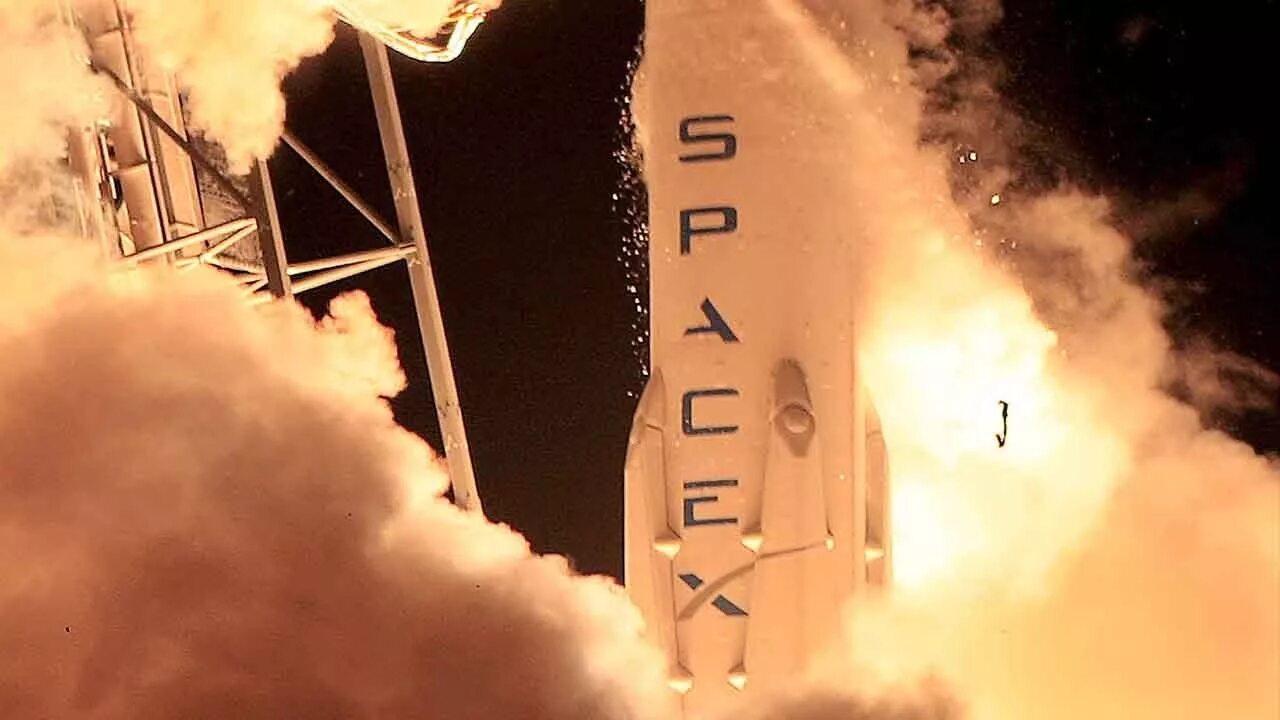 What time is the spacex launch today. Страшные взрыва ракет spacex. falcon 9 логотип на ракете.