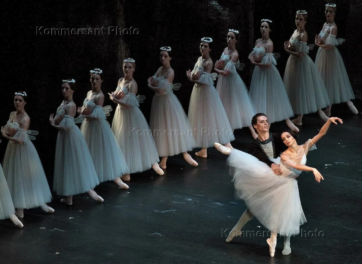 Балет жизель захарова. Вишнева и полунин. Балет жизель 2 акт. Полунин осипова балет жизель. Диана вишнева жизель.