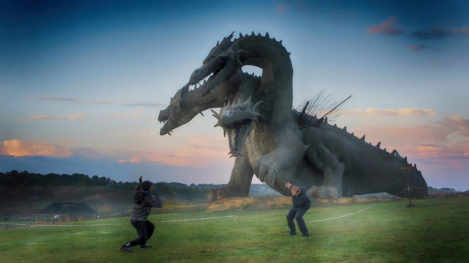 Персонажи театра. Библионочь картинки. Липецк дракон кудыкина гора. Змей горыныч памятник кудыкина гора. Горыныч 2023.