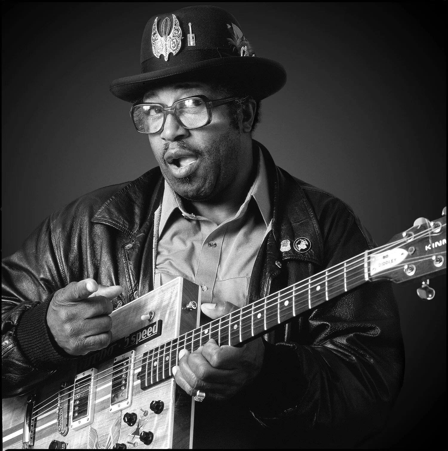 Слушать зарубежный блюз рок. Diddley. Группа bo Diddley. Bo Diddley - bo Diddley. Бо Диддли фото.