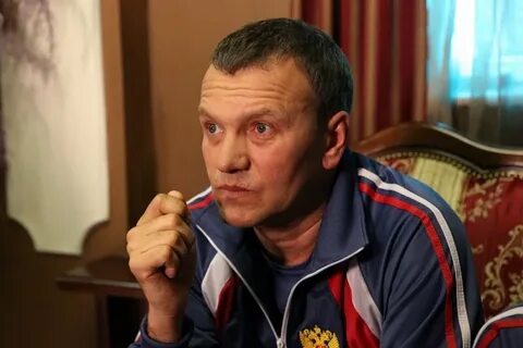 Помощник главного героя
