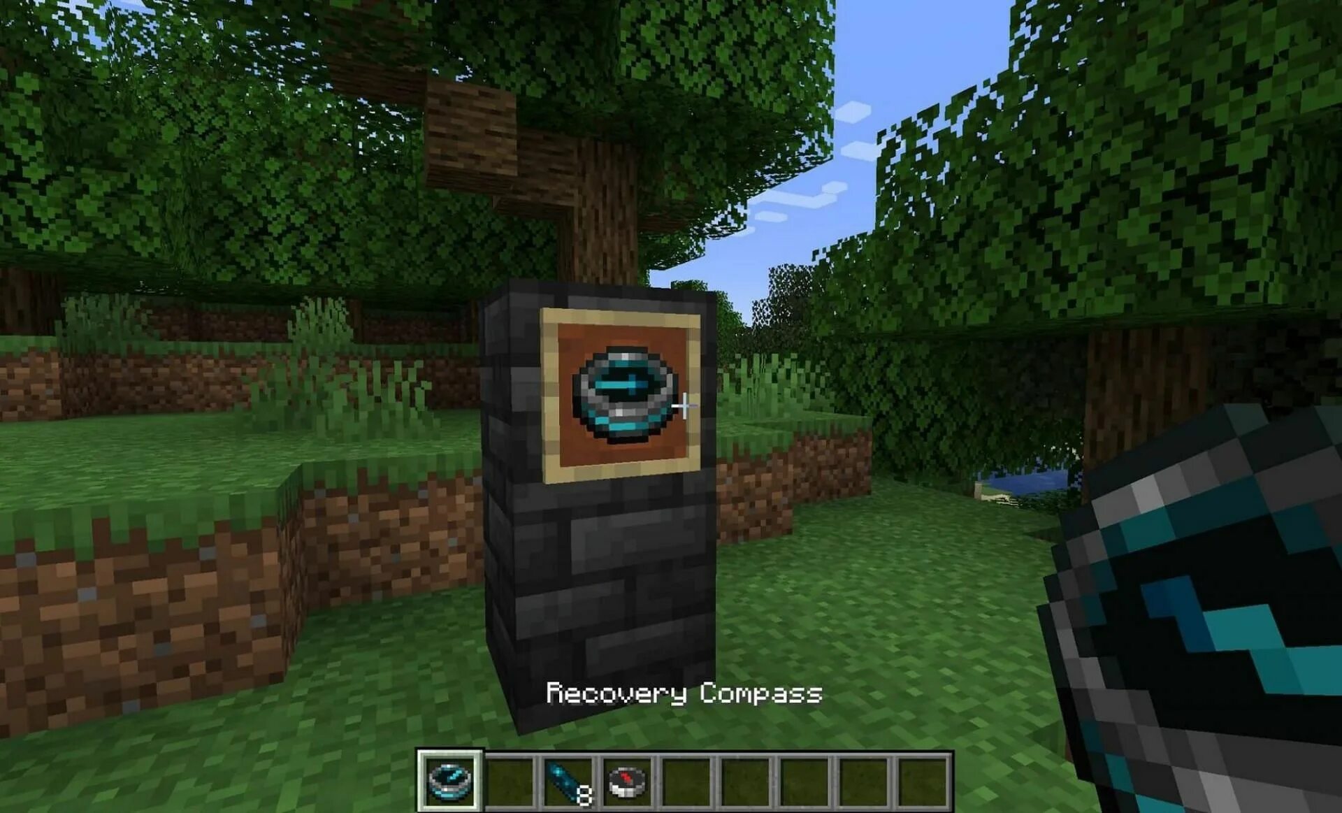 Куда указывает компас в майнкрафте. Как делается компас в майнкрафте. Крафт компаса в майнкрафте. Крафт компаса в майнкрафт 1. Куда указывает компас в майнкрафте.