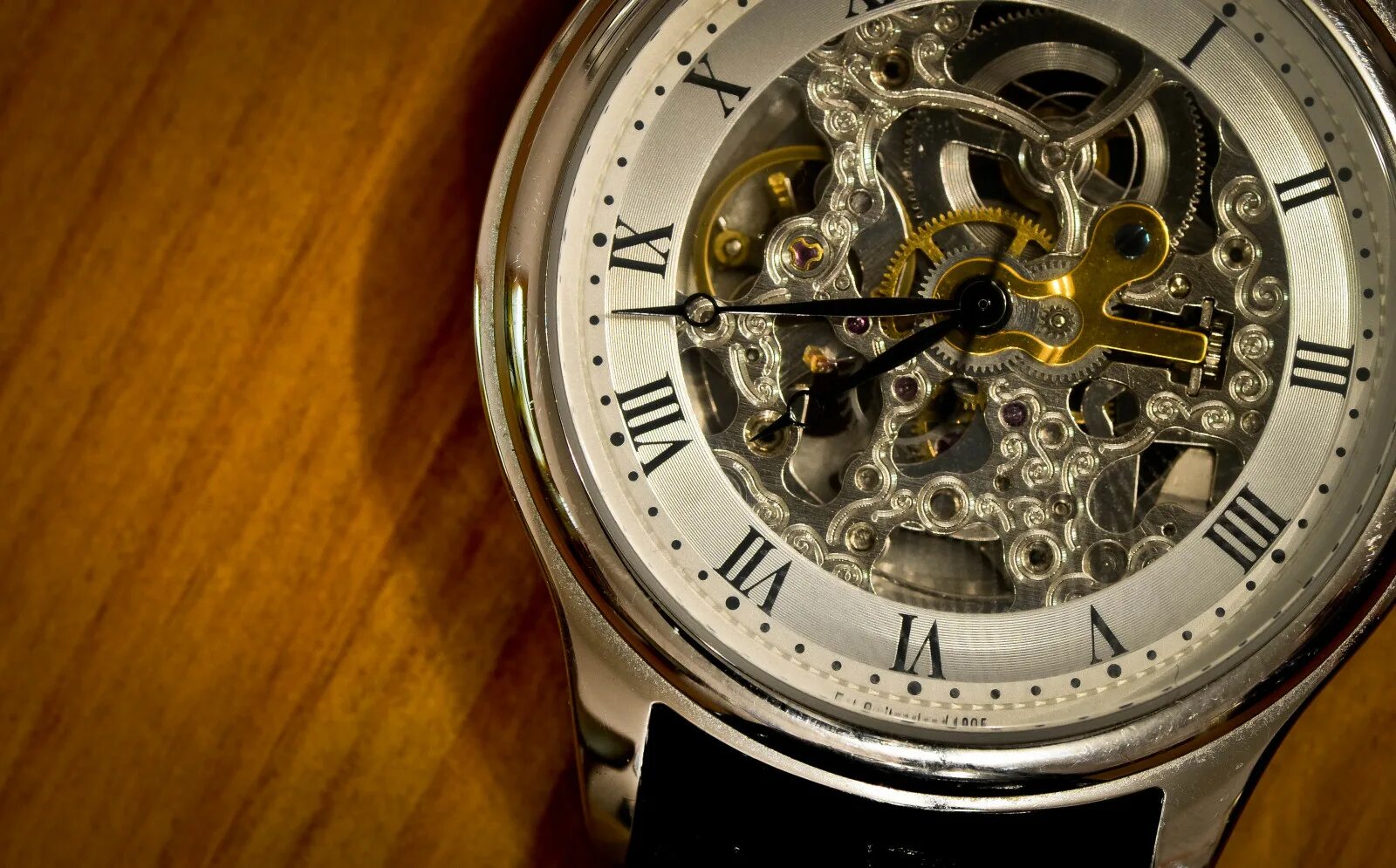 Часы женские Tissot скелетон. Советские часы скелетоны. Tamer скелетон часы скелетон. Обои часы скелетон