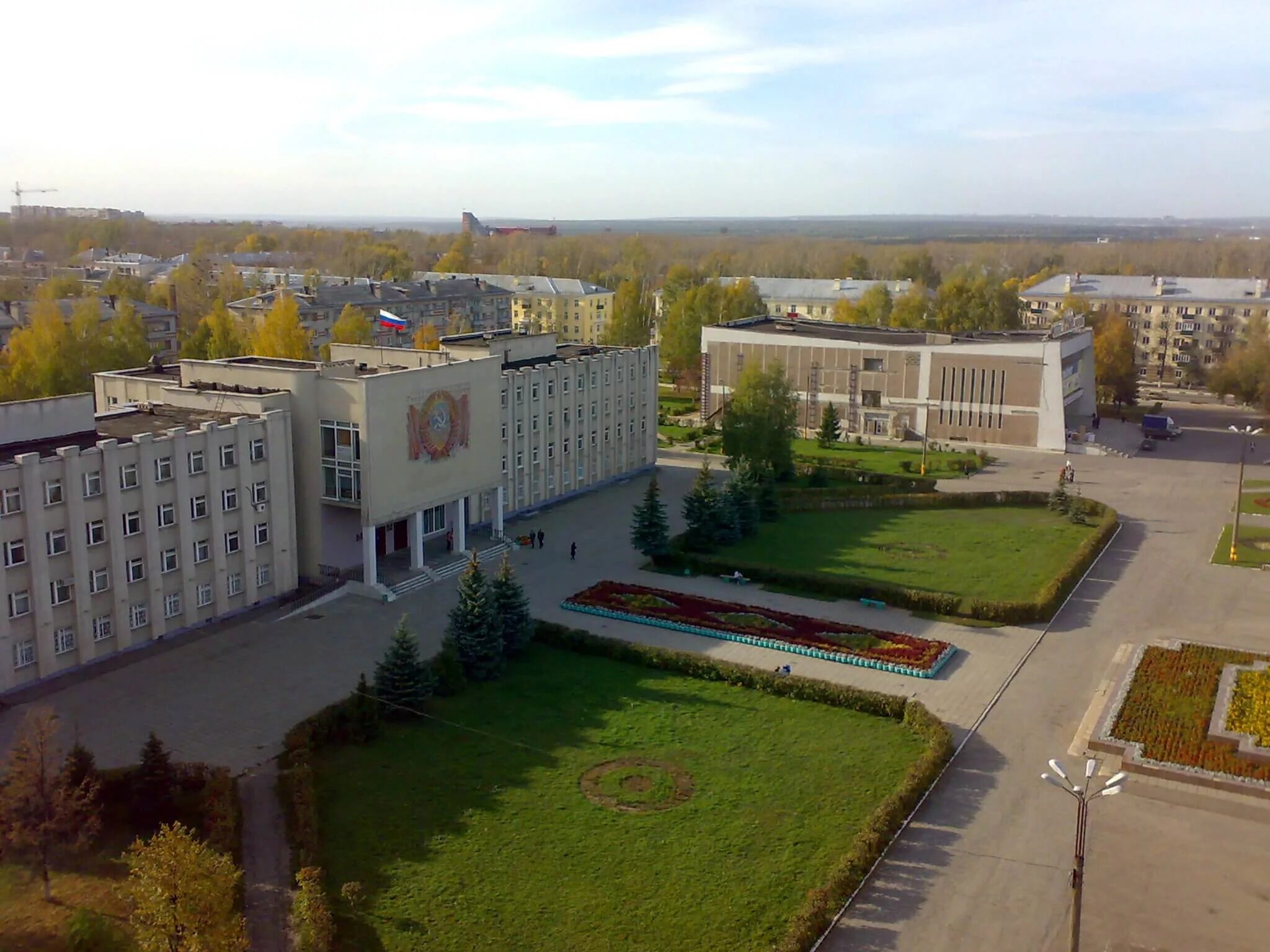 Город кстово 4. Кстово. Площадь ленина кстово. Школа 6 кстово. Кстово памятник ленину.