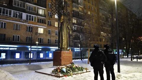Стихийный мемориал в москве