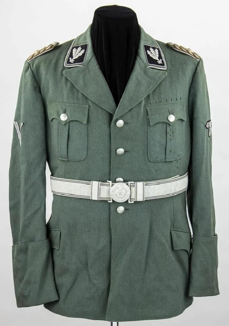 Форма сс. Форма СС нацистской Германии. Парадная униформа вермахта. Парадный мундир вермахта. Зеленая форма СС нацистской Германии.