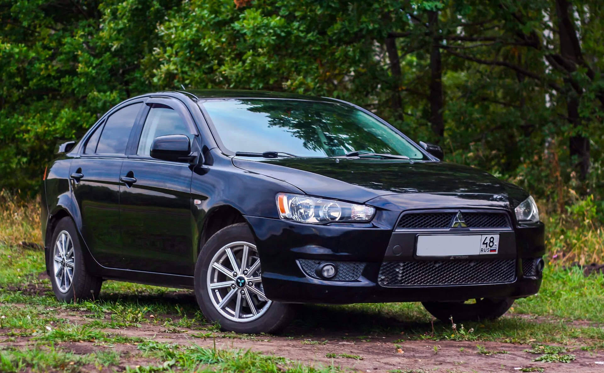 Mitsubishi lancer отзывы. Митсубиси Лансер 10 2007. Mitsubishi Lancer 2. Митсубиси Лансер 10 поколения. Митсубиси Лансер 10 2007 2.0.