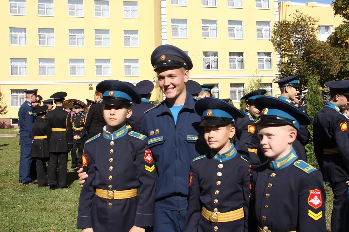 100 кадетов. 100 кадетов