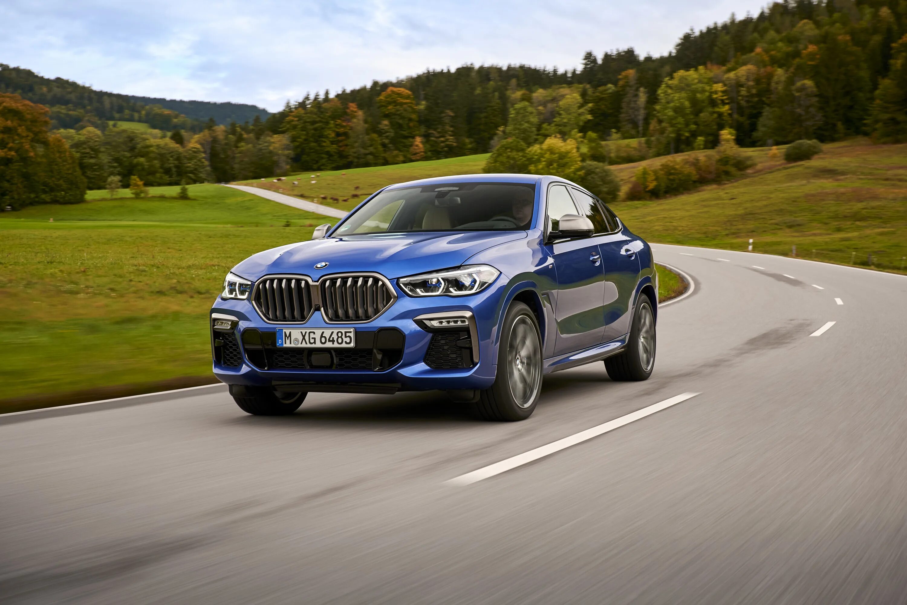 БМВ х6 новый. BMW x6 m50i. БМВ х6 2020. BMW x6 m50i 2020.