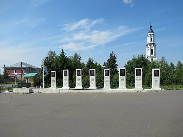 Творческие коллективы Порецкого РДК выступили на концертной площадке в День Респ