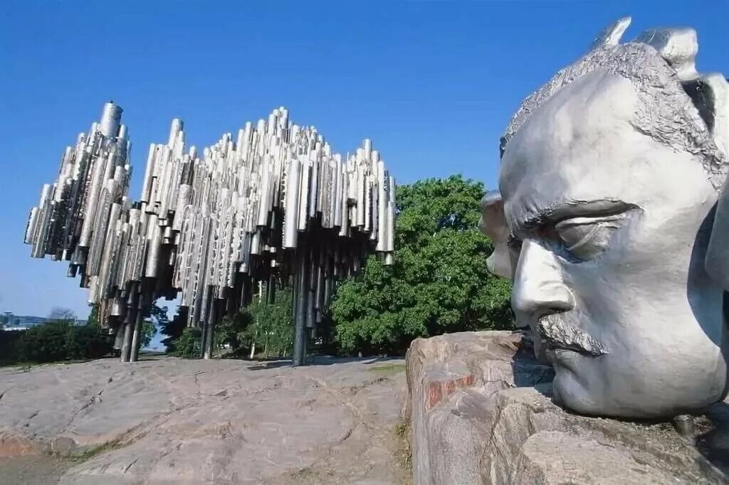Памятник в хельсинки. Финляндия памятник яну Сибелиусу. Памятник композитору яну Сибелиусу.