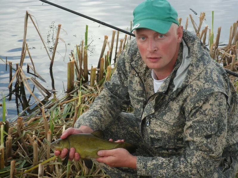 Рязань рыбалка сегодня. Платная рыбалка в Рязани и Рязанской области. Речной охотник. Рыбалка . В Рязанской обл в сентябре. Чемпионат Рязанской области по фидеру.