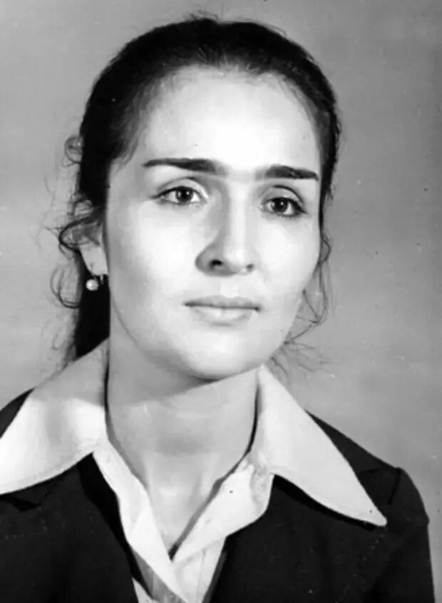 Савринисо сабзалиева. Соро сабзалиева биография. Савринисо сабзалиева. Сороджон сабзалиева актриса. Сороджон сабзалиева.