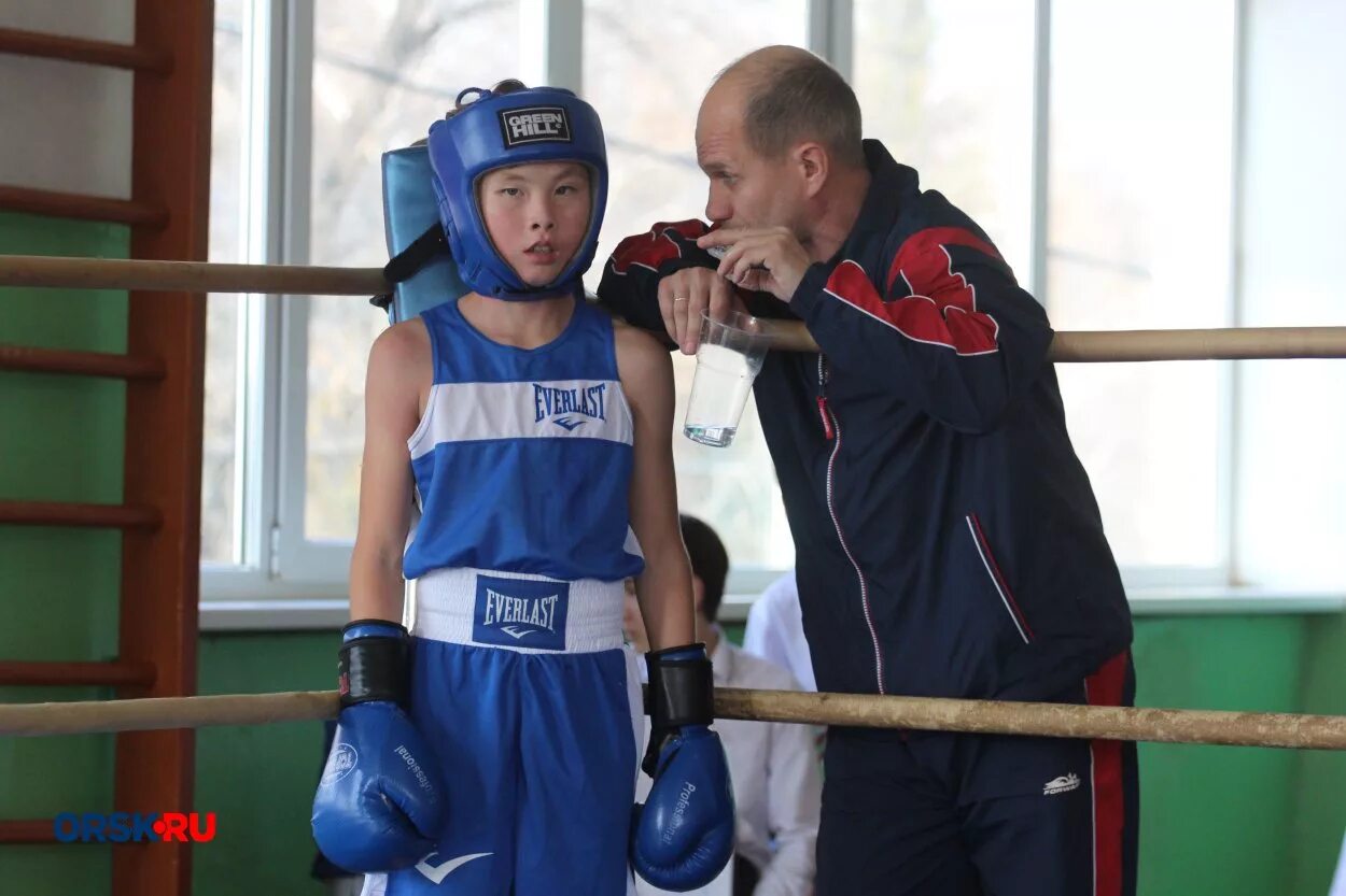 дзюдоисты россии. тренер по боксу орск. соревнования по тяжелой атлетике оренбург 2022 год. тяжелая атлетика соревнования. спортшкола зенит орск.