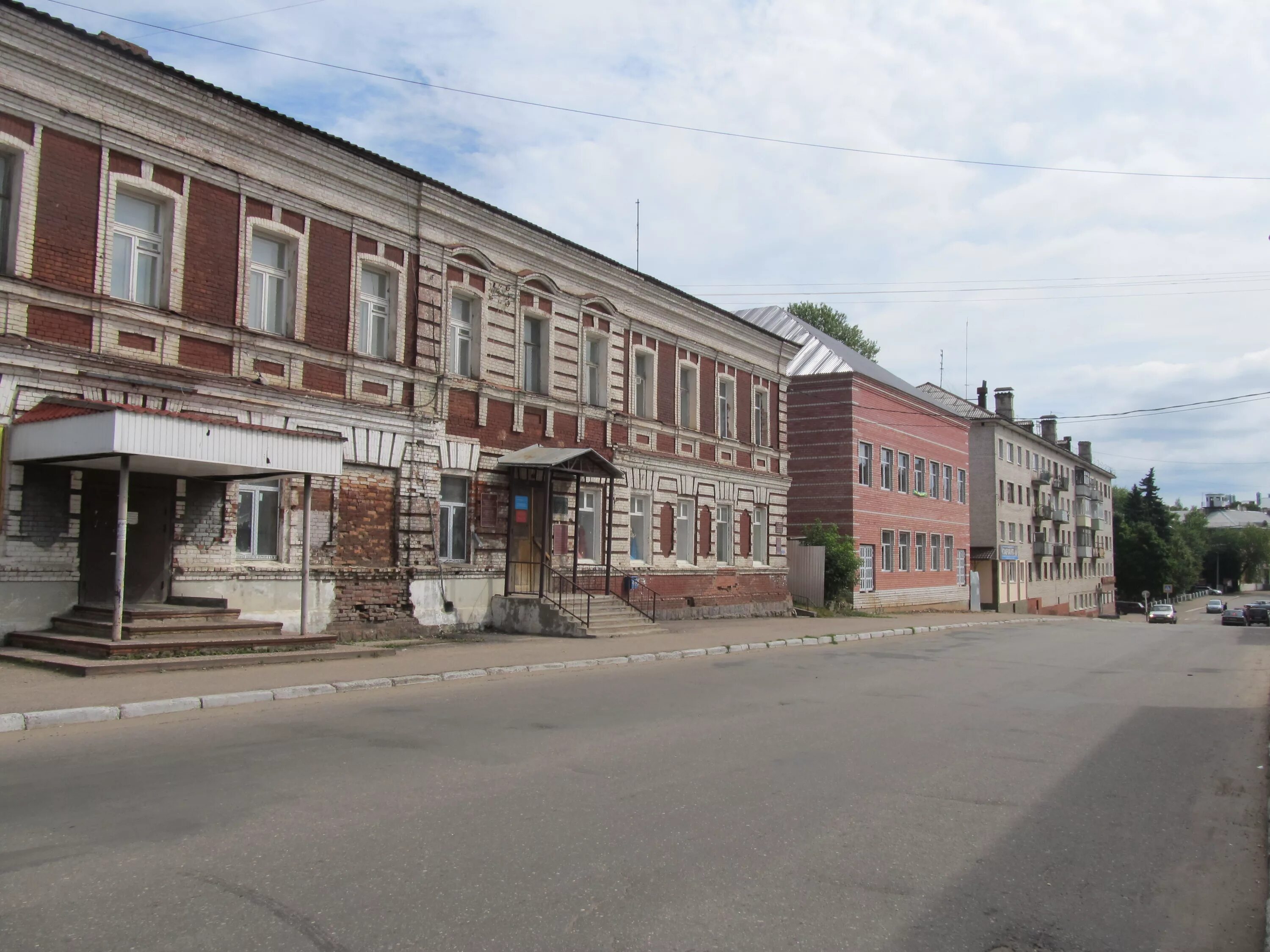 торговый центр бологое. бологое улица лермонтова. торговый центр бологое. бологое 2000. магазины в городе бологое.