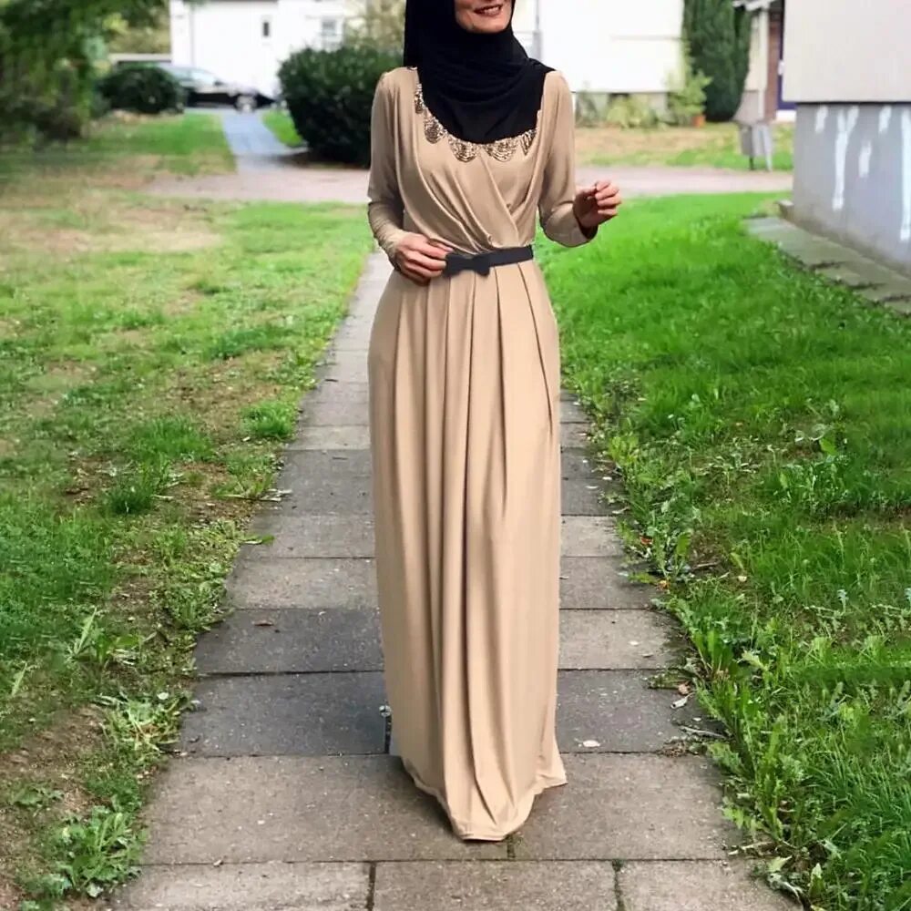 Мусульманская ткань. Мусульманские одежда Hayat 2020 Абая. Дубай Абая мусульманская одежда. Мусульманская одежда Дубайская Абая.