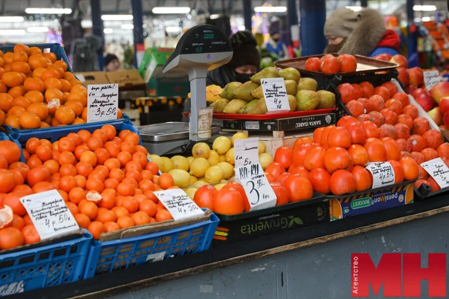 Минск-абрикосы на Комаровке. Почем сейчас мандарины в Нижнем Новгороде. Почём мандарины в магазине Чижик. Ашан мандарины цена.