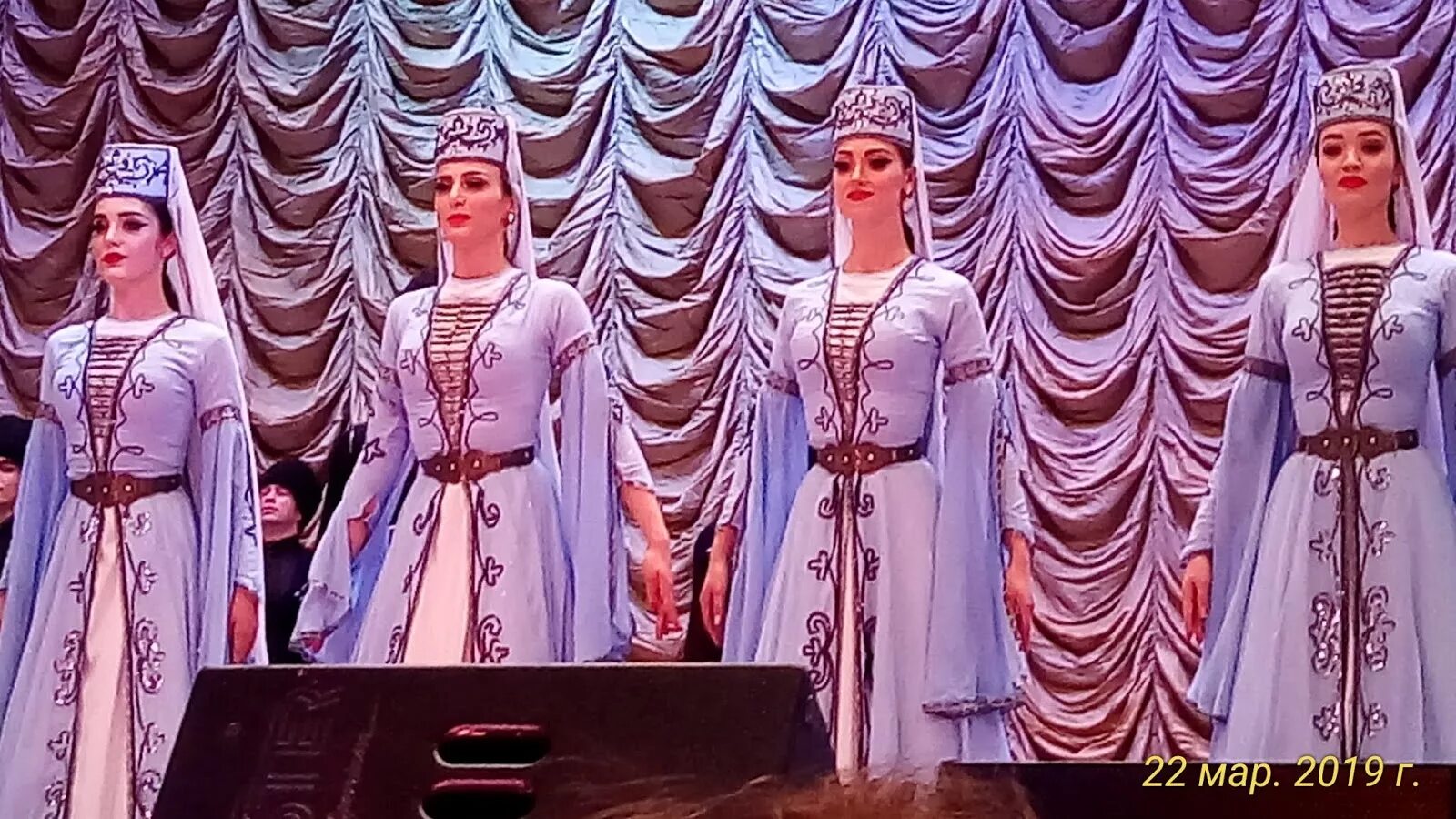 Концерт ансамбля «кабардинка». Кабардинка ансамбль концерт. Кабардинка ансамбль къафэ. Кабардинка ансамбль концерт. Концерт ансамбля «кабардинка».