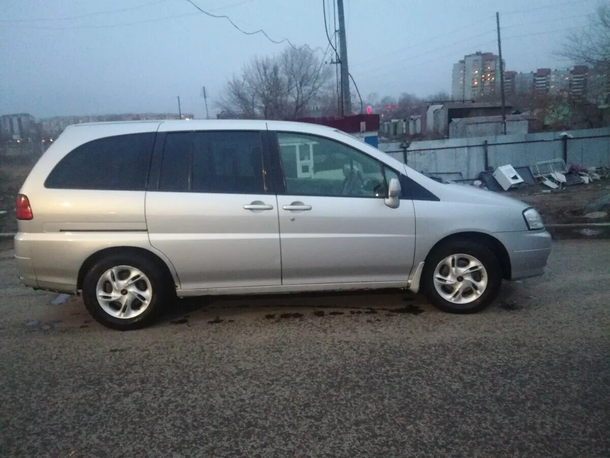 Nissan pulsar 1998. Ниссан икстрейл 2010. Ниссан омск авто с пробегом. Nissan x-trail 2007. Ниссан альмера 2015 с ветровиками.