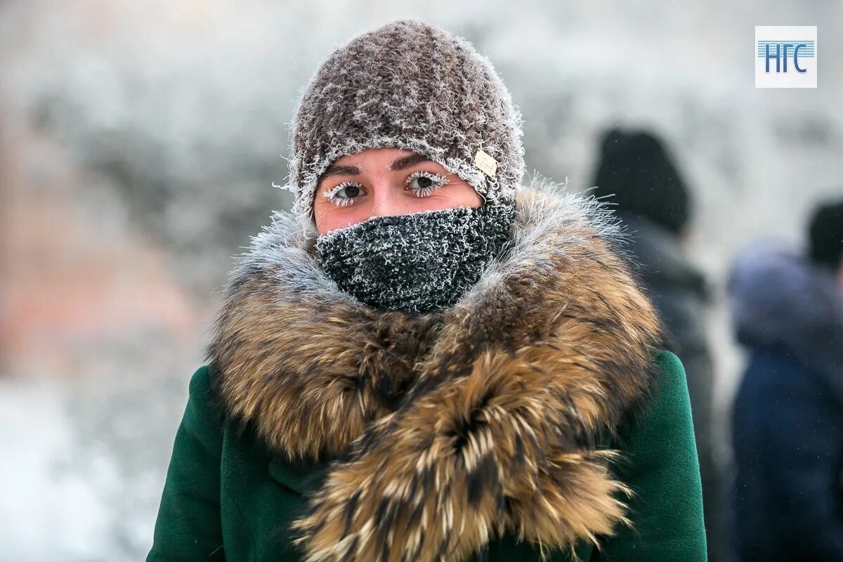 Сегодня был сильный мороз. Сильный Мороз. Мороз в Красноярске. Красноярск сильный Мороз. Сильный Мороз на улице.