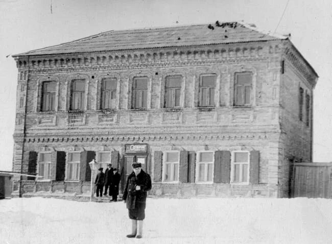 Село синодское саратовской. Вольск, синодское. дом купца малмыгина билимбай. купцы воскресенского района саратовской области. старые фото билимбая.