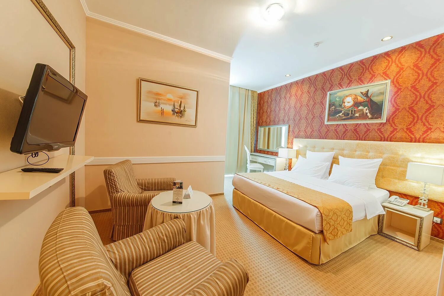 Гостиницы краснодар адрес. Отель в краснодаре 5 звезд. Гостиницы краснодар адрес. Superior номер. Номер полулюкс.