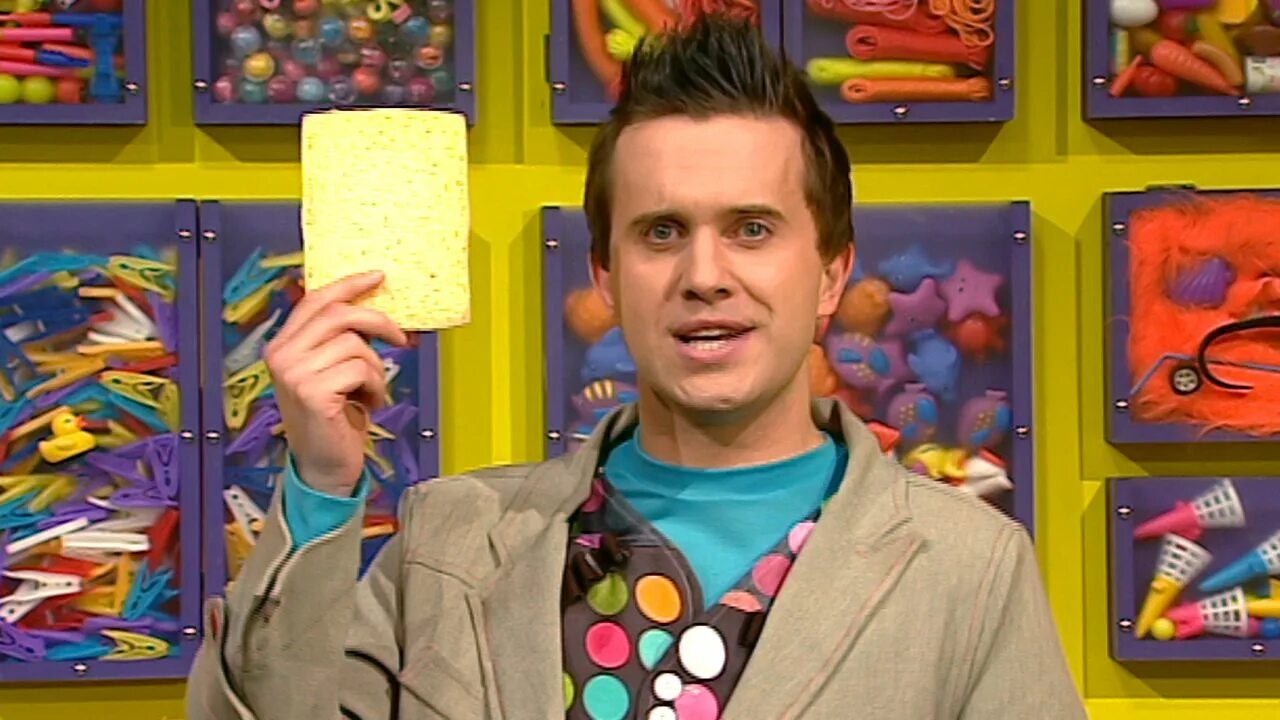 The actors come to town. Мистер умелец Mister maker. Мистер умелец сериал 2007–2009. CBEEBIES Мистер макер. Мистер умелец Mister maker 15.