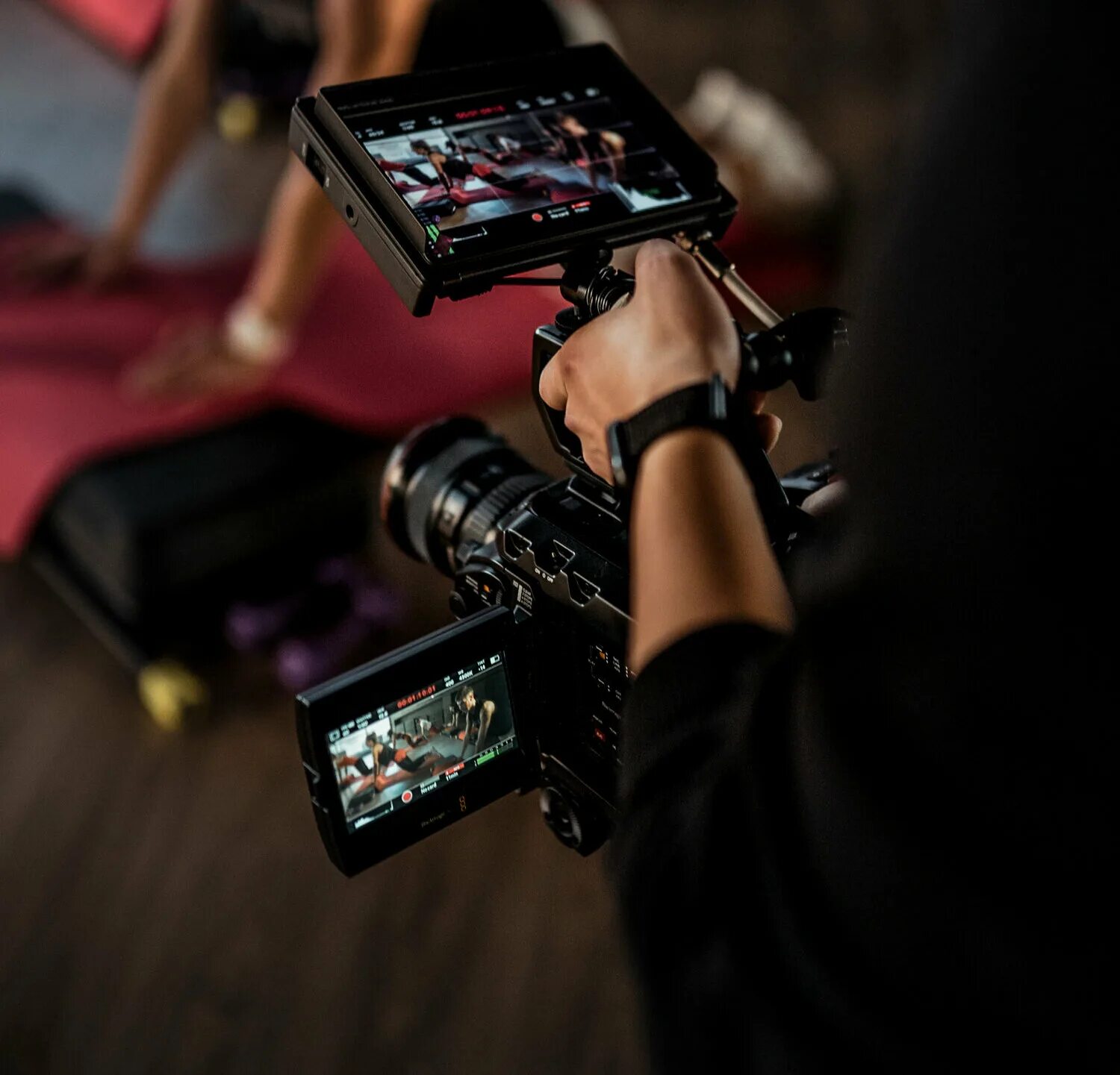 профессиональная съемка. оператор с камерой. продам видеозаписи. рекламный ролик. Vhs камера panasonic ag dvx 100.