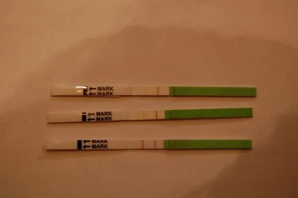 Тестна бнереаменншость. Тест на беременность две полоски. Самый новые тест. Тест на беременность фирмы evitest. Самый новые тест.