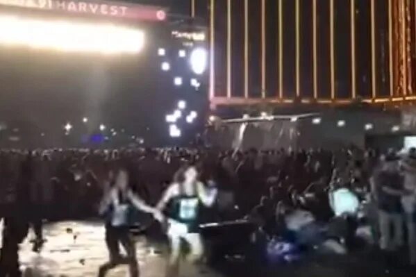 Стрельба в вегасе на концерте. Число жертв стрелка в Лас Вегасе. Финальная речь Джина на концерте в Лас-Вегасе 22 году.