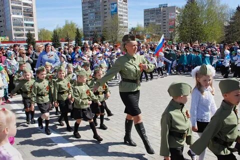 Парад победы в детском саду на улице