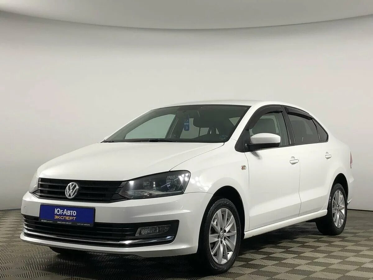 Купить фольксваген кредит. Volkswagen Polo v (2009-2015) седан. Фольксваген поло 2011. Volkswagen Polo 1.6 МТ, 2011. Фольксваген поло 2022.